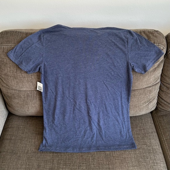 NFL Team Apparel Denver Broncos Football T-Shirt Youth Sz: XL ( 18 / 20 ) - Picture 3 of 3